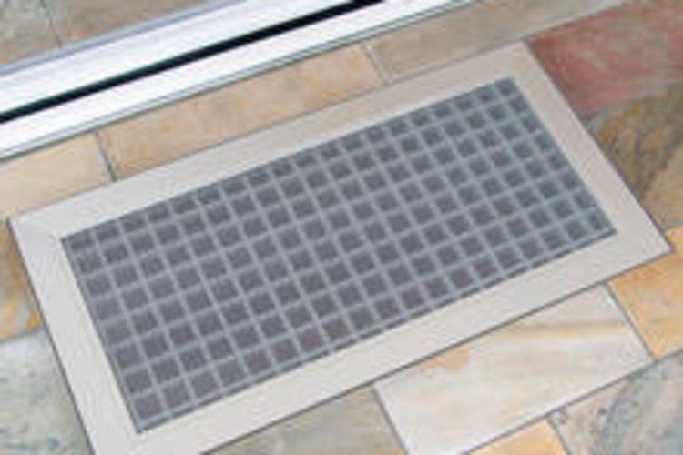 Randabdeckung eines Lichtschachtes ohne Fahne