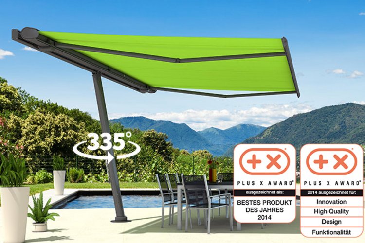 grüne freistehende Gelenkarmmarkise