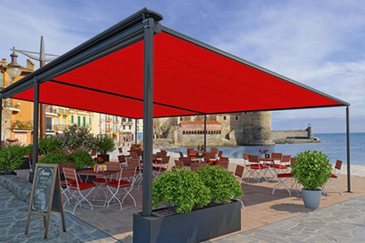Bild einer roten freistehenden Markise